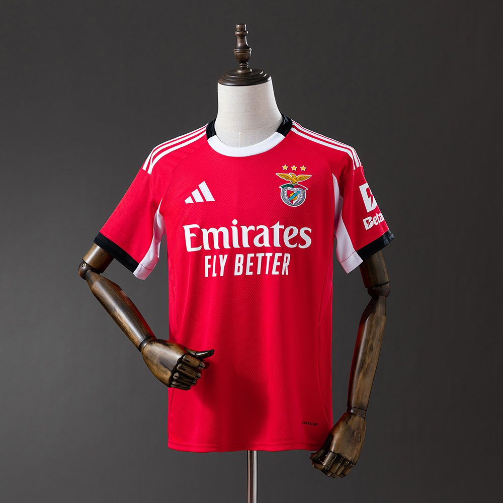 SL Benfica Principal 2025/26 — frente
