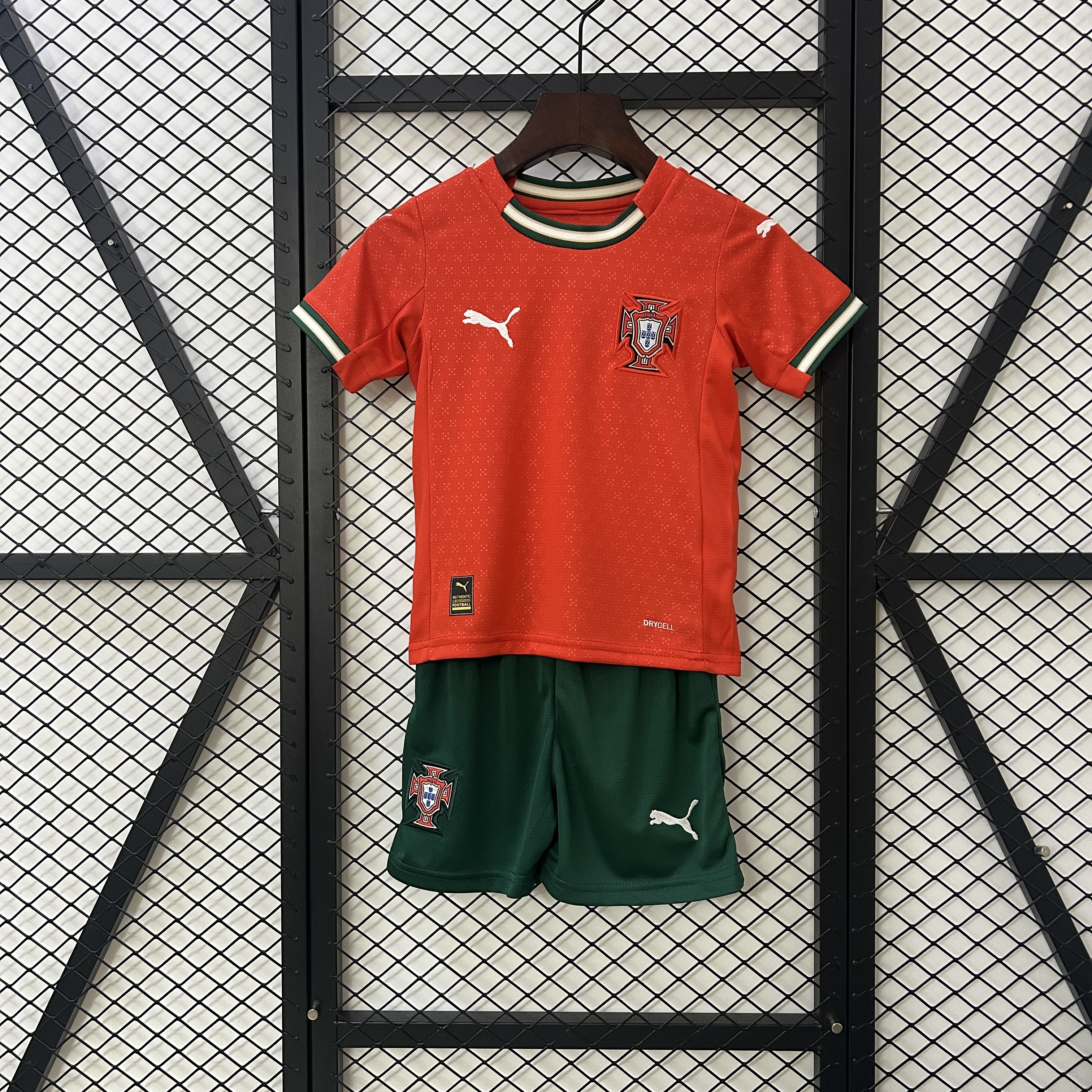 Portugal Ronaldo #7 Principal Kids — Stock Limitado — frente