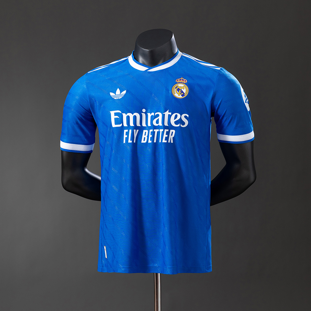 Real Madrid Alternativa 2025/26 — frente