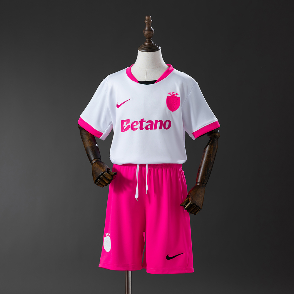 Sporting CP Rosa Kids 2025/26 — frente